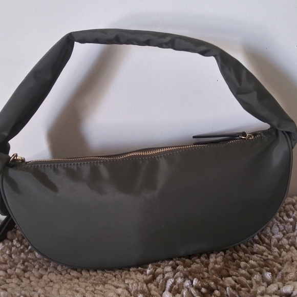 Jason Wu - Picture 4 of 6